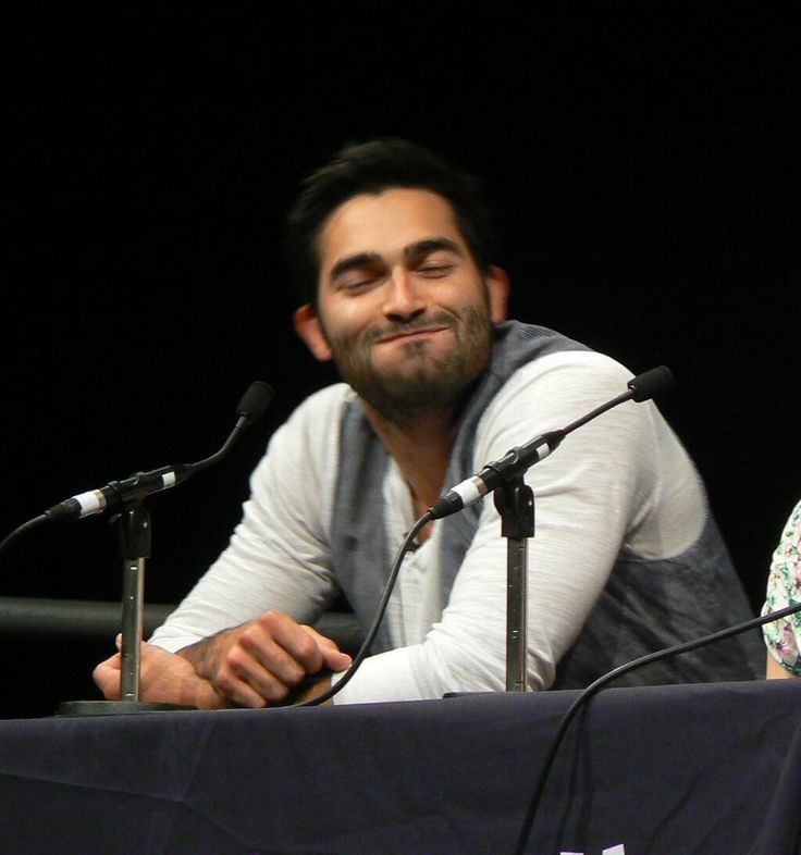 Podemos apreciar lo hermoso que es este dios griego   Happy birthday Tyler Hoechlin 