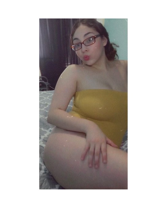 🥳😈 ITS MY 21ST BIRTHDAY ALL MONTH LONG WITH YOU BABE 🥳😈  Free ➡️ https://t.co/L9T0KDxOH4  ⬅️ @loraeefree  🎂<a href="/tag/onlyfans"class="tags"><span>#onlyfans</span></a>