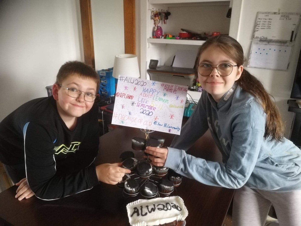 Our Elaine had a fabulous family celebration for @SLPLearn Adult Learners Week with our homemade ginger cakes. @helenmckay01 @airdrieCLD @NLCAdultLearn @edscotcld #AdultLearnersMatter #FamilyLearning #BecauseofCLD