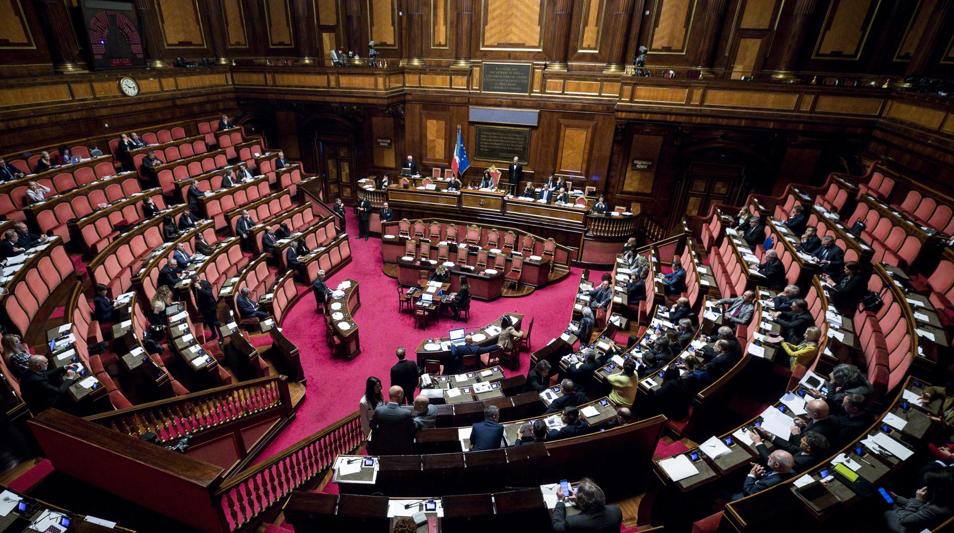 CNOPsicologi's tweet photo. Commissione Sanità Senato ha avviato oggi esame disegno di legge per istituzione psicologo di cure primarie. Lazzari (CNOP): «È la prima volta dalla legge 56/89 che Parlamento affronta proposta di legge che riguarda esclusivamente professione psicologica» https://t.co/cIEaUgyb0w https://t.co/LWomgBLsz6