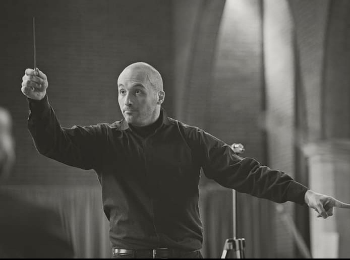 ClaudioDiMeo1's tweet photo. Excited to be on stage again with the M.I.O with a program which includes #beethoven8th #tchaikovskyromeoandjuliet and #brahmsviolinconcerto On streaming Saturday 12tg September. #claudiodimeo #classicmusic #conductor #orchestra #streamusic #livemusic https://t.co/wDY8njVg1s