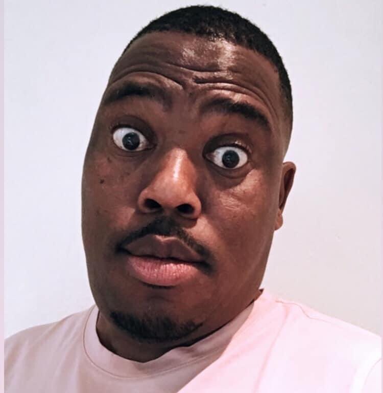 luyandamadope's tweet photo. Being able to speak well, should also teach you to LISTEN. ISIFUNDO SEMIHLA NGEMIHLA. DOPE FRIDAY PEOPLE OF THE WORLD. EMBRACE #LMQ #AnOdeToAzania ❤️ https://t.co/AGSBn08BBF