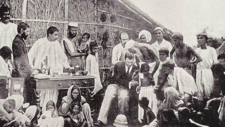 By 1900, though, more Europeans moved into the African interior to extract raw materials such as rubber, palm oil, gold, copper, and diamonds. These natural resources made Africa a vital resource for the European economy.