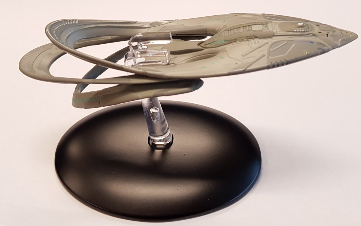 Happy belated 3rd birthday to the brilliant <a href="/TheOrville/">The Orville</a>! To celebrate we're going to give away this beautiful #TheOrville model! To enter, rtwt and tell us your fav character! <a href="/planetary_union/">Planetary Union Network</a>
