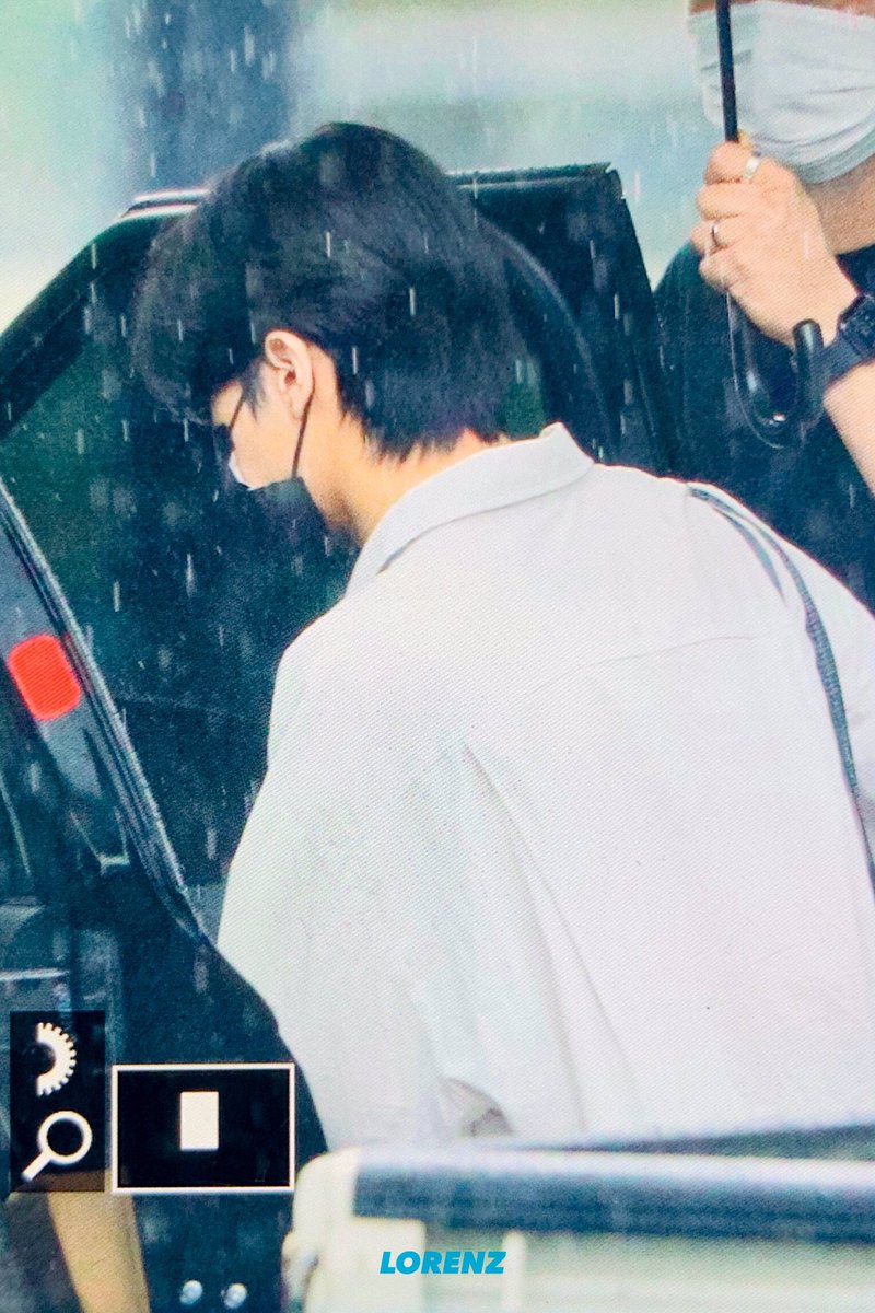 _LORENZ1126's tweet photo. 200911 ☔️프리뷰☔️ #ATEEZ  #에이티즈 #우영 #정우영 #WOOYOUNG @ATEEZofficial https://t.co/AoROu7Fuzc