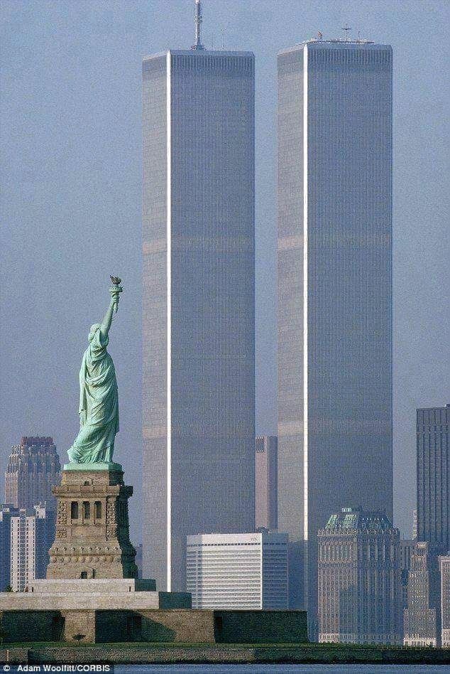 majimeno's tweet photo. El 11 de septiembre de 2001 Nueva York amaneció así. https://t.co/mjGKrkmrBo
