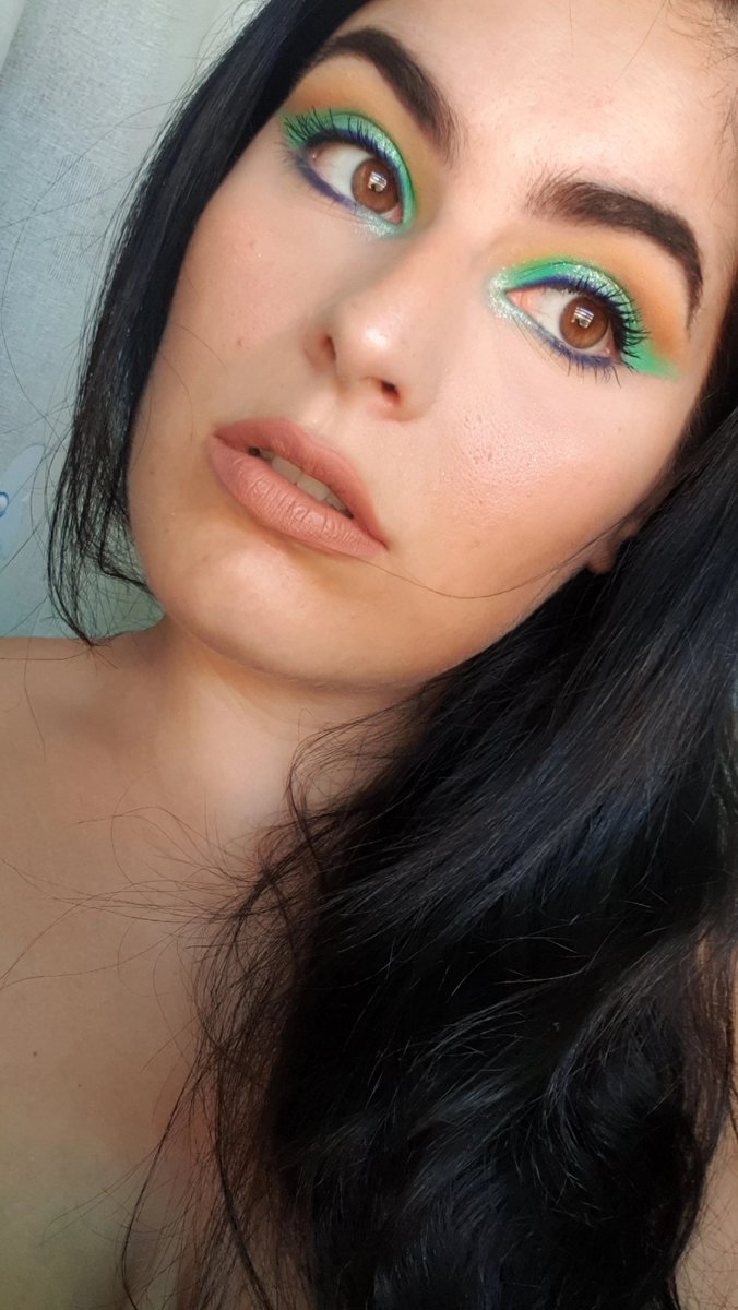 Meygan91's tweet photo. "I can't even count all the times I've thought about the line I'd never cross.. 
But I've crossed that line in my head"
#makeup #life #girl #thoughts https://t.co/wQN0Q4GEMJ