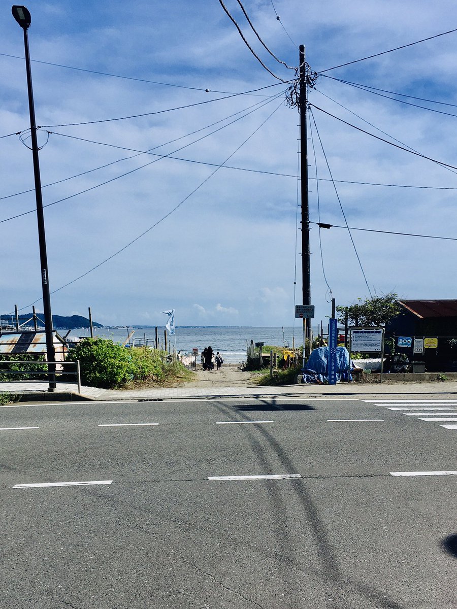 AintNoS01401358's tweet photo. 2020夏の残滓
#由比ヶ浜 #湘南 #鎌倉 #Daisyscafe #デイジーズカフェ https://t.co/pE5r5eBuNT