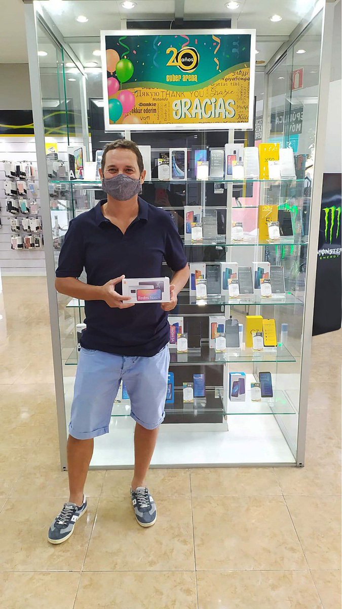 Viendo vuestra cara de felicidad recogiendo premios creemos que vamos a hacer pronto otro sorteo. 

😊🤗😉

¡Que disfrutes de tu Redmi Note 9 Pro, Manolo!

#Sorteo
#20AniversarioCyberArena #Dénia #Xiaomi