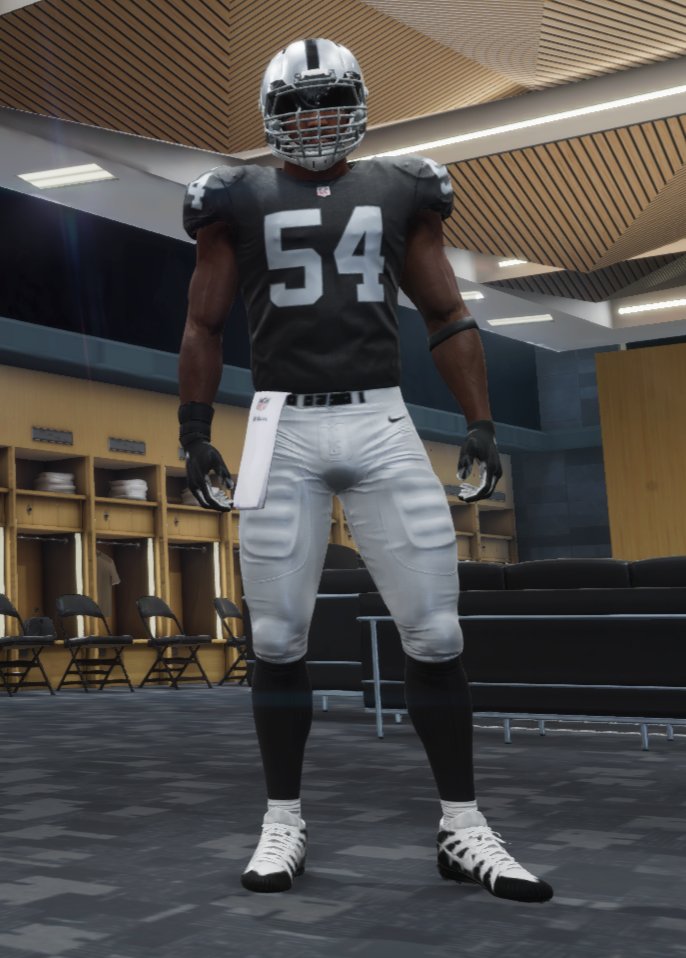 RZ_WeDemBoyz's tweet photo. First Look at our New Defensive Captain in his new digs.. Lavonte David paid Bryce Hager $20K for the #54. Bryce stated he was donating to his favorite Charity in the name of 
#EliseStrong 💜💜 https://t.co/TyFW9i7eKb