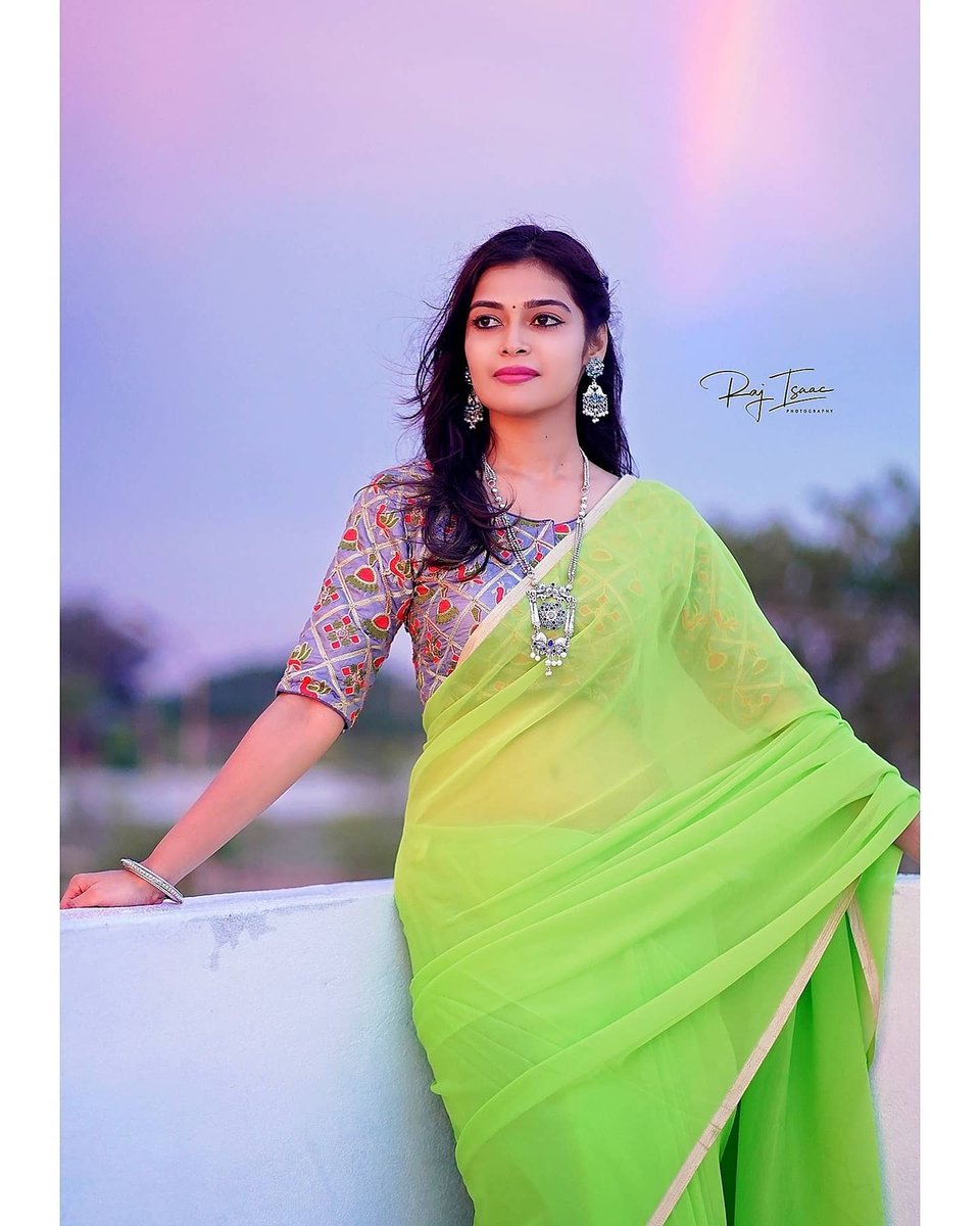 DarshaguptaS's tweet photo. 🌈you  will never find a rainbow when you look down🌈
🌈Rainbow🌈 https://t.co/9aoyByKeyL