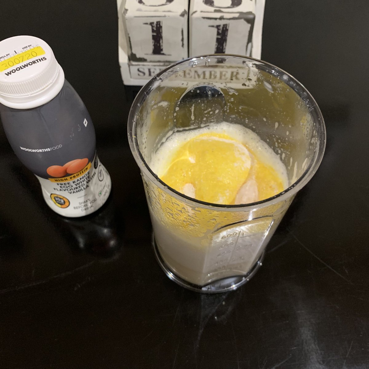 dr_lovelee's tweet photo. WEEK ending💪🏽

Breakfast =blended vanilla #eggyolk +1scoop #proteinshake &amp;Vit-C powder (orange shade on top)
The herbal shake people are shaken💀😂

#FitDaily🏋🏽‍♀️
#FitMomsClub👯‍♀️
#HealthyShakes🥚
#DrLoveleeOnLife❣️
#OnFoodAndExercise🤸🏽‍♀️
#HealthyEatingHabits✨
#30minsperdaylifestyle🕠 https://t.co/SRsPWCh93o