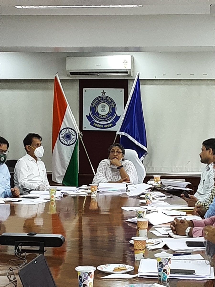 cgstcuspunezone's tweet photo. The Chief Commissioner, CGST &amp; Customs, Pune Zone, Smt Krishna A. Mishra, held a Review meeting with all the Commissioners of the Zone today and took stock of various pending items of work as per the action plan drawn by @cbic_india. @FinMinIndia @nsitharaman @Anurag_Office https://t.co/kpP6p6dAJ3