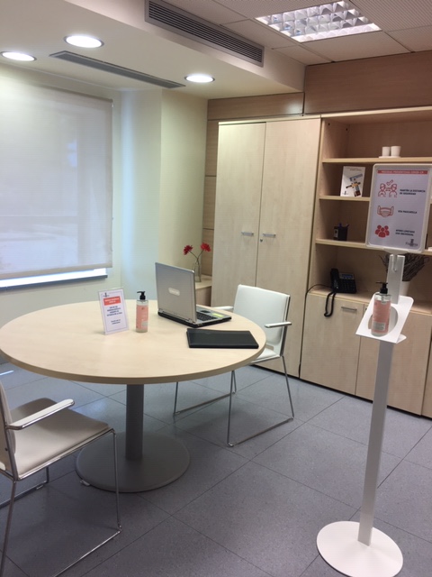 Frapema_centros's tweet photo. En nuestras salas de reuniones con aforo reducido te sentirás seguro. Ven a conocernos a nuestros centros de negocios de Alcorcón. #pymes #centrosdenegocios @aepa_asociacion #emprendedores #reuniones #negocios #alcorcon https://t.co/8QmqS6jYzN
