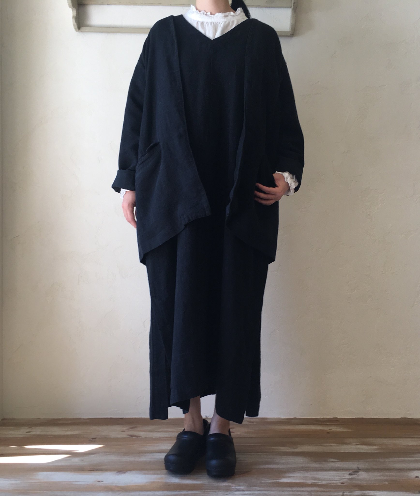 ネストローブ　nest Robe リネンシルクツイードカラーレスジャケット　紺