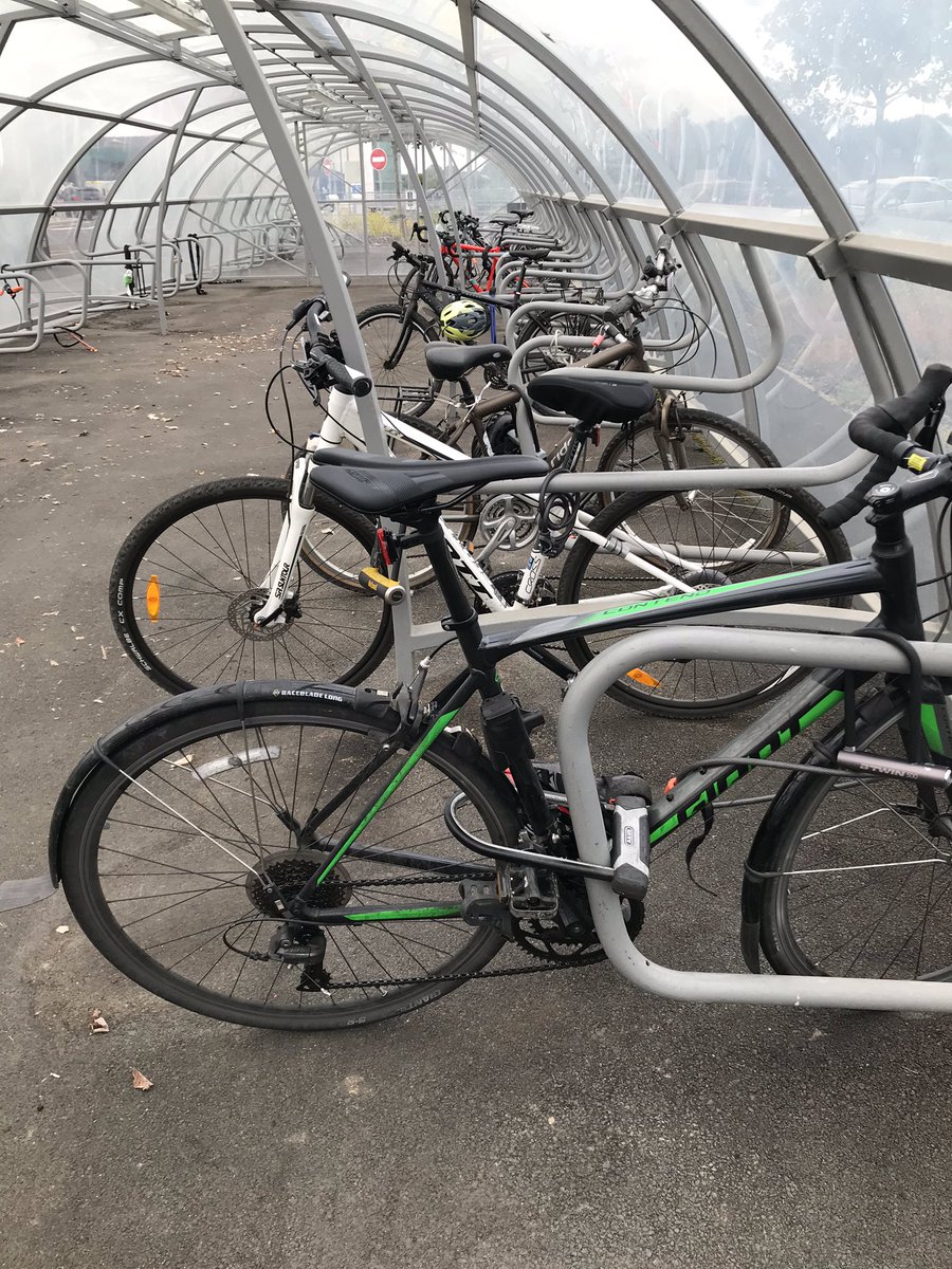 BikeDoctorDave's tweet photo. Another busy day #Drbike+ @NorthumbriaNHS and some cake 😁🚲👍Thanks Jane .
#morepeopleonbikes @NorthumbriaCC @NP_Partnership #culturalchange #NSECH https://t.co/0NisIgWjyw