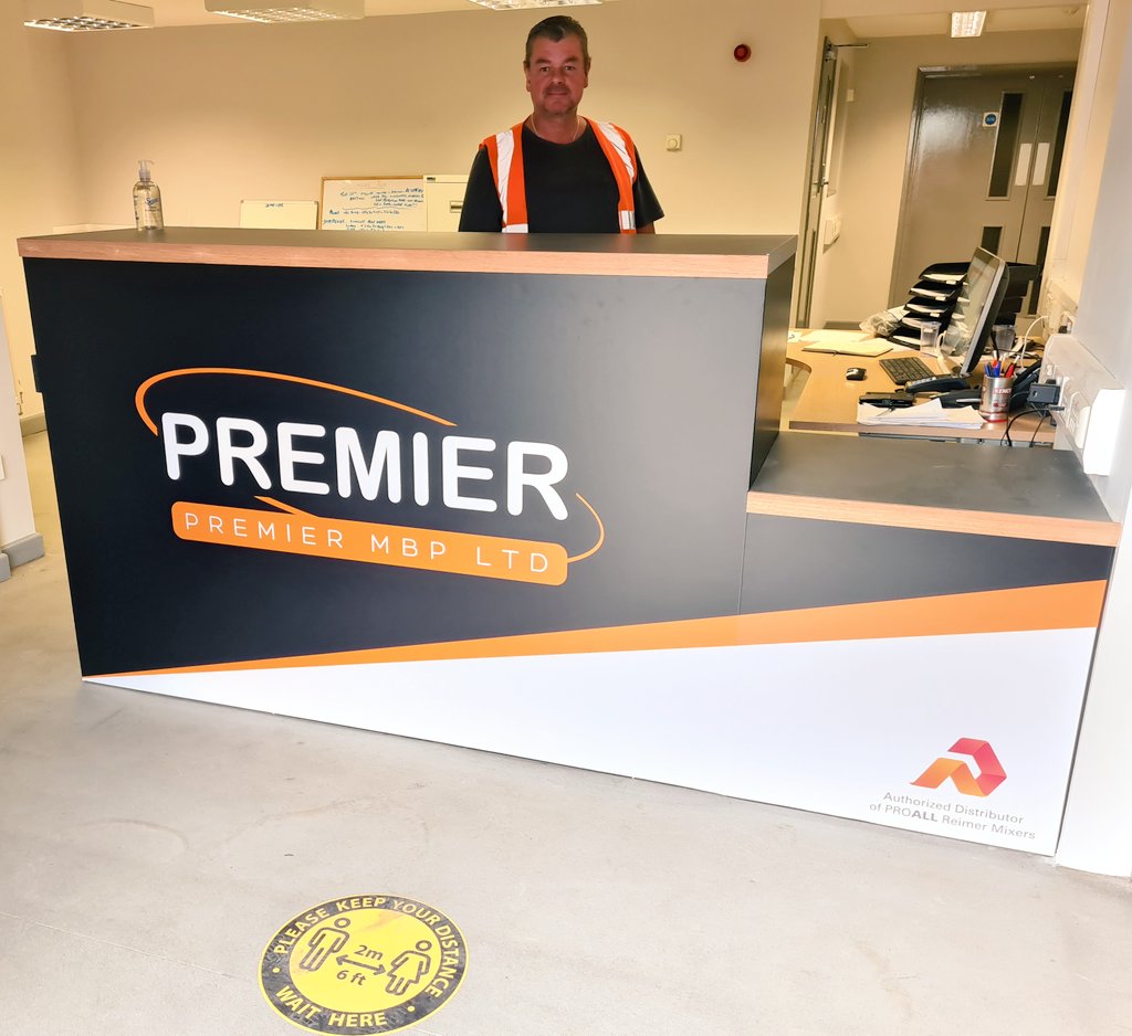 premiermbp's tweet photo. Premier MBP, Newbury depot is looking very stylish with the new signage up! 

We are looking forward to welcoming more of you to site and sharing our fantastic facilities with you.

To discuss new sales enquiries or order parts, call us on 0208 751 0303 ☎️

#Newbury #professional https://t.co/UaqTu9u3qm