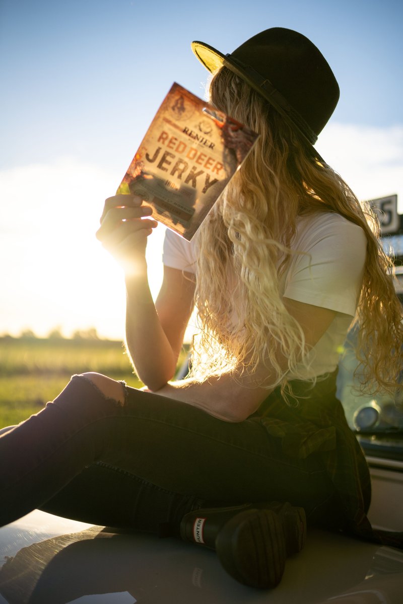 RenjerJerky's tweet photo. Good morning!☀️ 

It's September, autumn is coming, so catch the sun as long as you can. We heard it could be even better with some delicious RENJER Jerky in your bags. 😋👌🏻

#deerjerky #chili #spicyjerky #beefjerky #outdoors #biltong #wilderness #makemeatgreatagain #venisonjerky https://t.co/36nOBP9psD