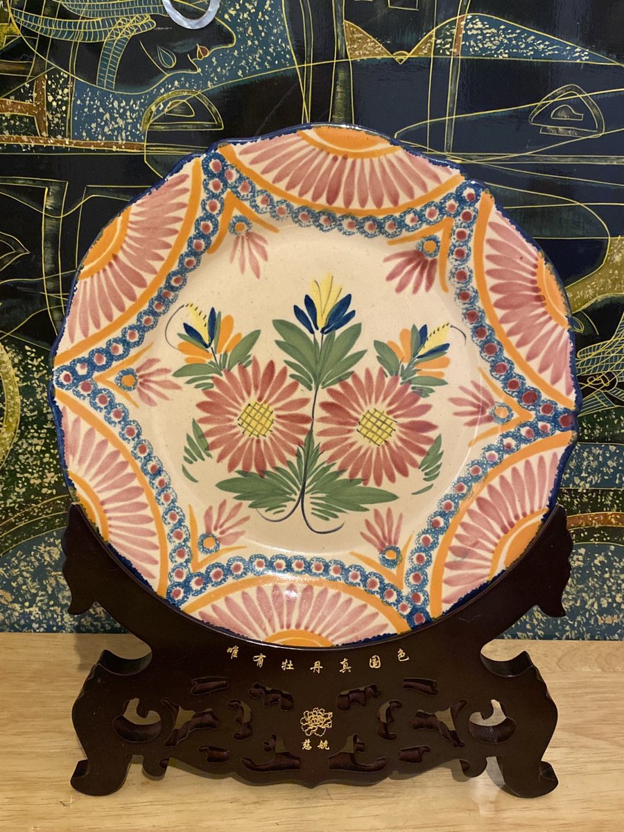 loveretrocrafts's tweet photo. Hand painted Henriot Quimper Decorative star / floral platter France #antique #vintage #collectable #collectibles #quimpermajolica #quimperfaience #quimperpottery #faienceceramic https://t.co/0spF9Qc7wi https://t.co/3jqWLzdPiZ
