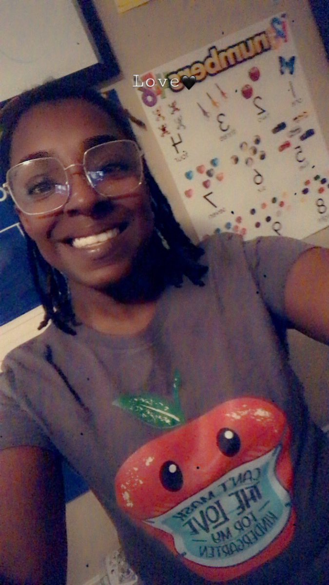 kimberue1's tweet image. The smile you have when you have record attendance for live lesson on a Friday!!! #KinderVibes #onesharpbunch @BellfortECCHISD