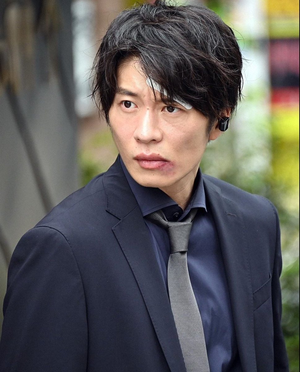 Uzivatel Koji93koda Na Twitteru K2 面白いかも ケイタナカ スーツ姿めっちゃイケ散らかしてるやん 個人的に 髪型も良い キワドい2人 田中圭 Https T Co Evswt6bg03 Twitter