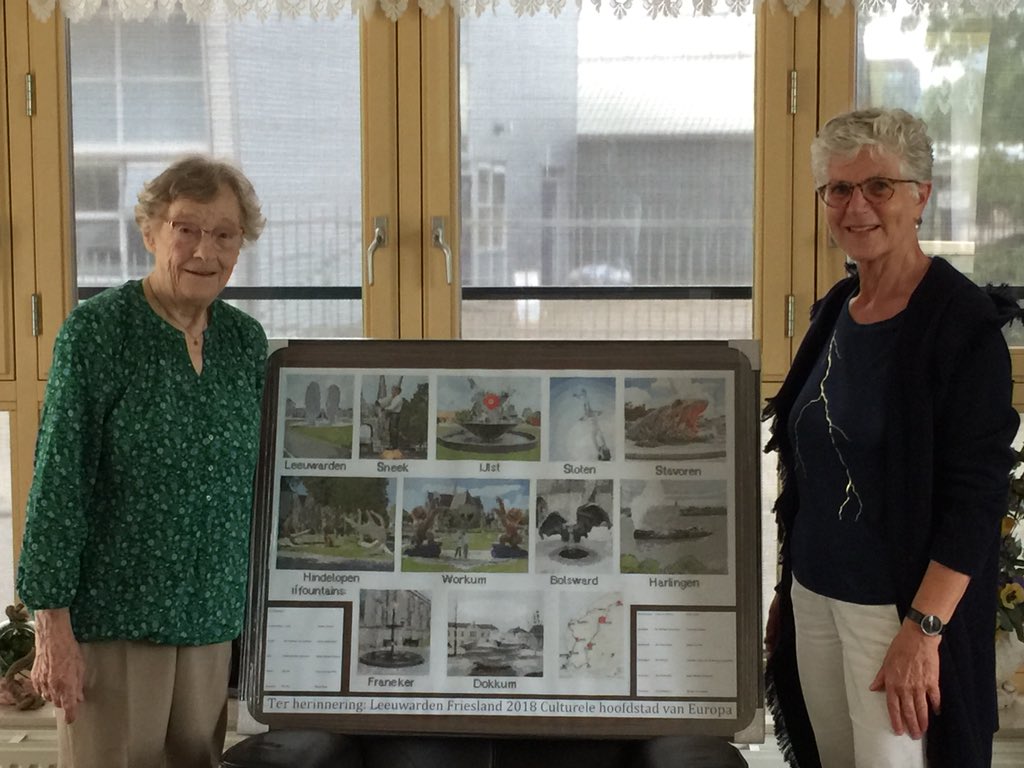 Ruim 1 ½ jr en duizenden borduursteken, toen was 90 jarige mevr Hanni Gaakeer uit <a href="/leeuwarden/">Leeuwarden</a> klaar met borduurwerk van @11Fountains ! Vereerd en ontroerd toen ze mij de foto ervan schonk. Heel blij met dit bijzondere blijk van waardering!