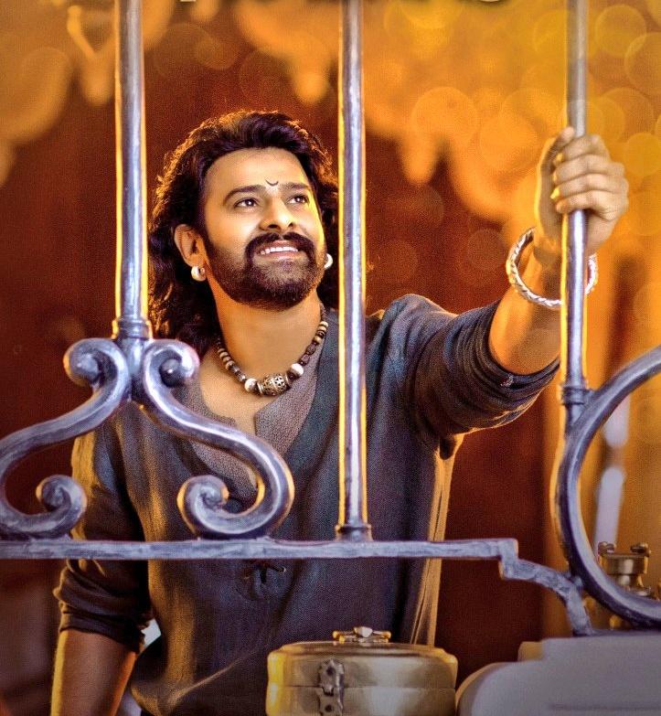 PrabhasRaju's tweet photo. His smile 💘

#41DaysToREBELSTARBDay #Prabhas https://t.co/4oywGsDATO