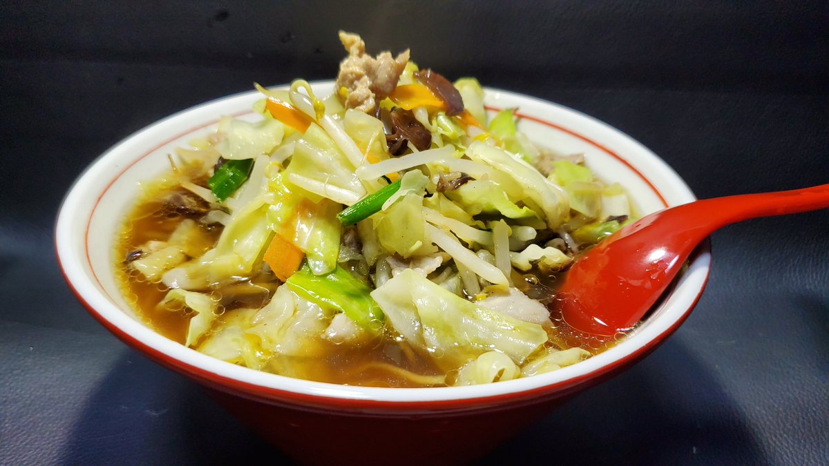 長崎スイーツ グルメ ラーメンスープ煮干しと醤油の香りがもう美味し お薦めが野菜トッピングと言うことで野菜炒めをトッピング野菜の旨味とスープマッチこれは旨い 麺也オールウェイズ長与店 がんばる長崎を応援 麺也オールウェイズ本店 アミュ 長崎スイーツ グルメ ラーメンスープ煮干しと醤油の香りがもう美味し お薦めが野菜トッピングと言うことで野菜炒めをトッピング野菜の旨味とスープマッチこれは旨い 麺也オールウェイズ長与店 がんばる長崎を応援 麺也オールウェイズ本店 アミュ