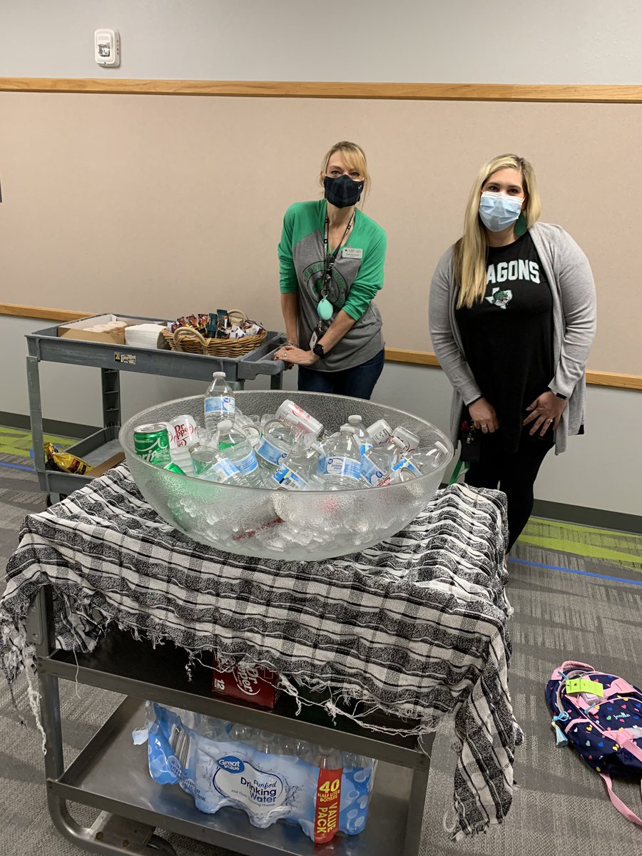 Thanks to our awesome principals for this awesome Friday treat!!!💚🖤 <a href="/rockenbaughES/">Rockenbaugh ES</a>