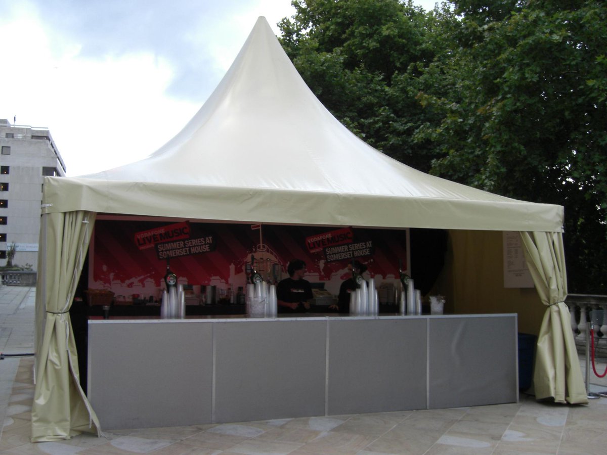With rules on social gatherings becoming more strict again, now is the time to make the most of your outside space! Our mini-marquees start from just £50 per week.  #socialdistancing #ukbusiness #hospitality #covidsecure ow.ly/tkNM50BmIMX