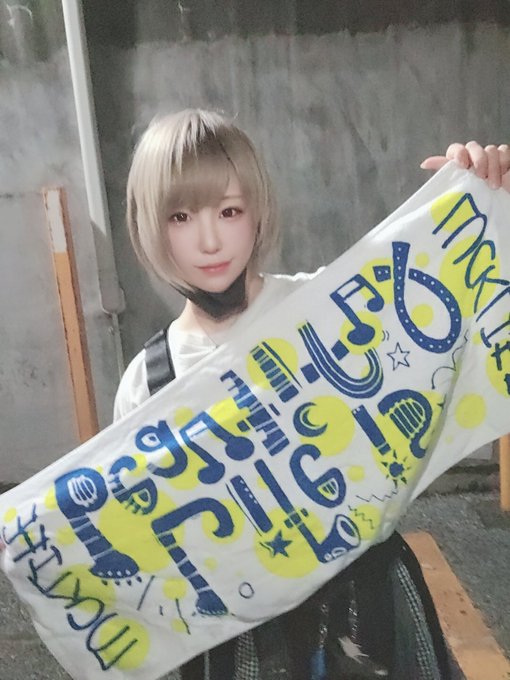 Twitterのコスプレ画像2