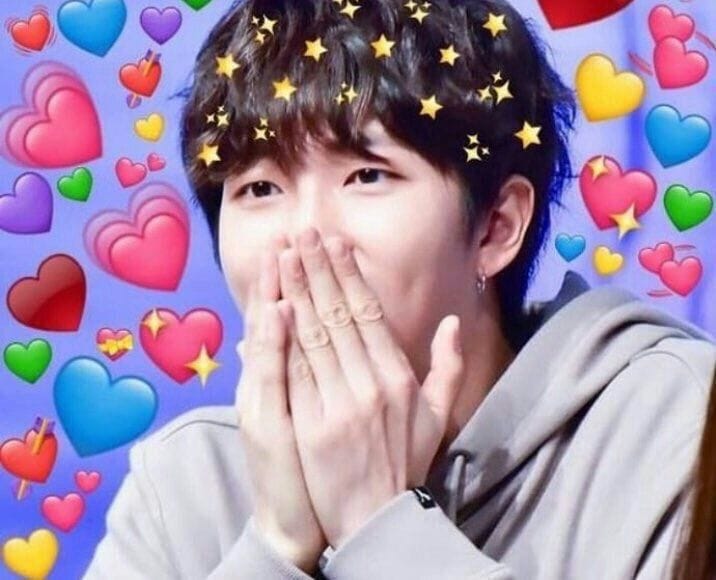 SAquarus's tweet photo. Me pueden explicar, por que mi hermosisimo RM no es tendencia?!?! :c hoy es su cumple!! Acaso se olvidaron Army :cc
.
.
.
#RM #HappyDayRM #KimNamjoon #FelizCumpleañosRM #DynamiteOutAgain #Army https://t.co/4Vn6AKSg2K