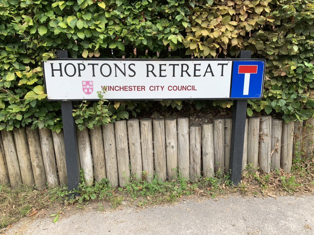 Cheriton - where we get our 1st sight of the  #Itchen - was the scene of a significant Parliamentarian victory over the Royalists in March 1644. Sir William Waller’s defeat of Lord Hopton brought to an end Charles I’s hopes of launching an offensive into south-eastern England.