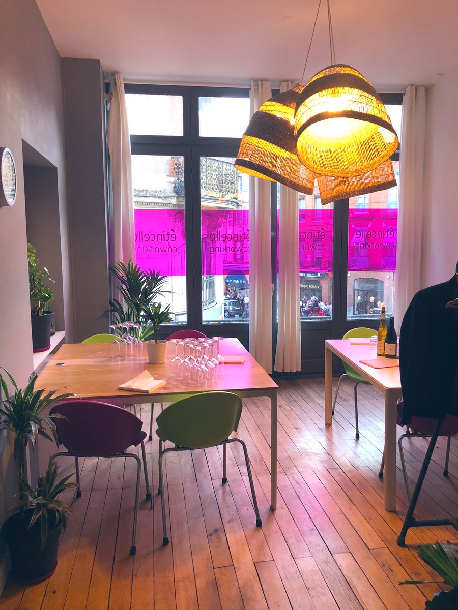 Un nouvel espace <a href="/etincelle_tls/">Etincelle Coworking</a> ouvre au cœur du quartier des Carmes, à #Toulouse ! 🤩
Places de #coworking, salles de réunion et bureaux privatifs... le tout très végétalisé ! 🌿
#InaugurationEtincelle #coworkingtoulouse