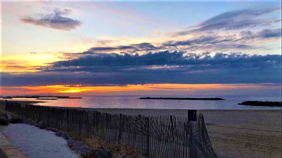 Lever de soleil sur Palavas-les-Flots! 🌅
Moment magique ! 😍😍