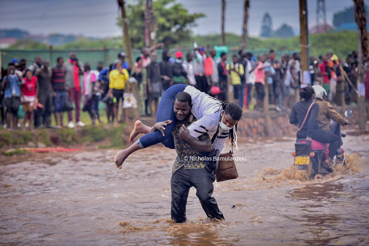 bamulanzeki's tweet image. If you had plans of using clock tower , you might have to think of an alternative route , due to the heavy downpour fire brigade area has flooded @observerug
