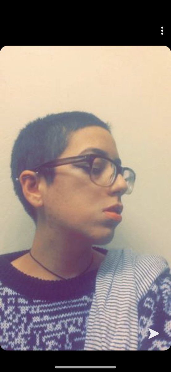 Macho_Mango's tweet photo. Also been wanting to shave my head again and let it grow into a pixie AGAIN! Lmao and if I do I want to tattoo my bald headed ass while I’m at it https://t.co/tk7KbL8hoF
