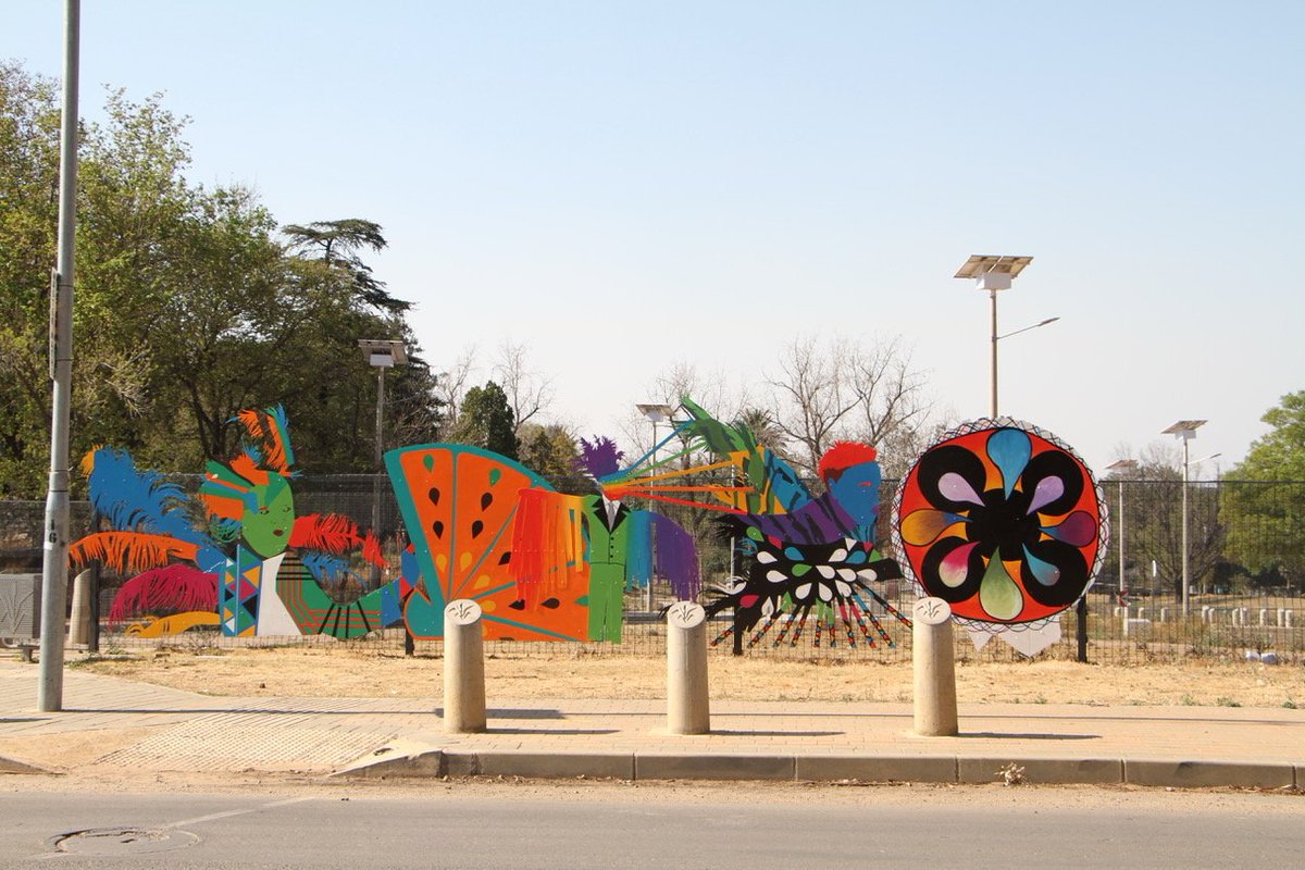 ArtMyJozi's tweet photo. We have officially finished and sealed the Paterson Park fence treatment artwork.
These strong colours make this artwork a striking visual marker for the upgrade area.
Photographs by: Thusi Vukani
#TheTrinitySession #JDA #PatersonPark #OrangeGrove #ArtMyJozi #publicart https://t.co/ZVaYeXTmsu