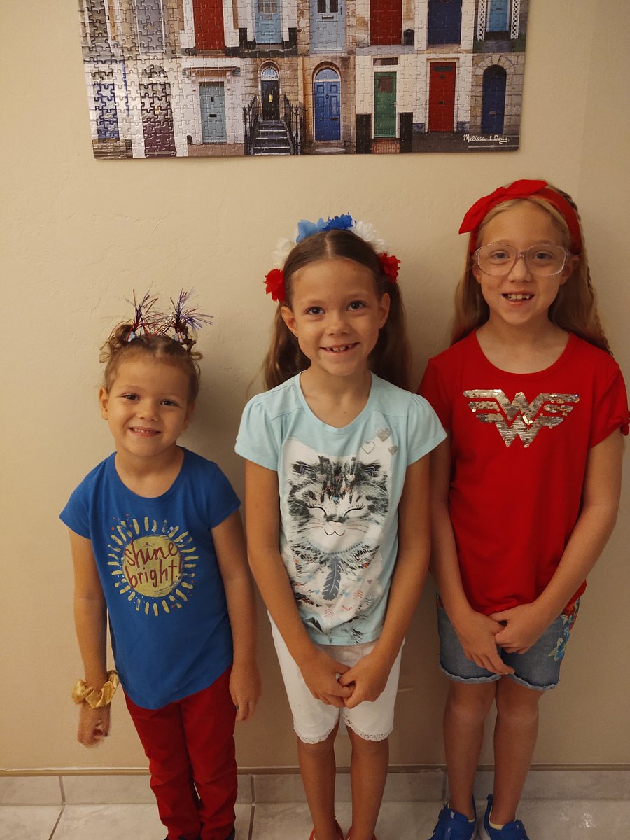 ChristinaPlank4's tweet photo. Celebrating Patriot day with red white and blue. https://t.co/GDKdUwF0zs