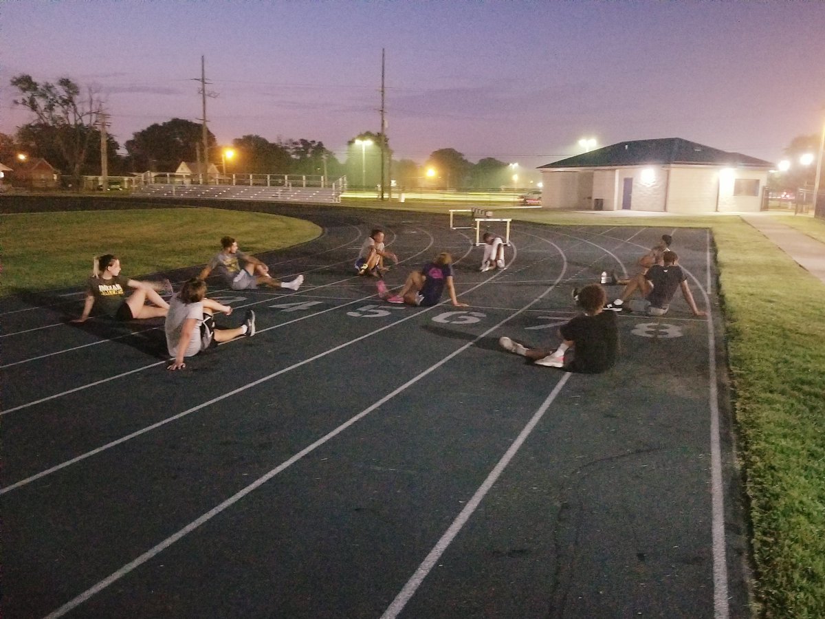 vutrackcoach's tweet photo. So happy to be back doing what we love. VUTrack&amp;Field https://t.co/NSWKYxeoxS