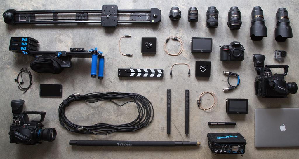 hbk_mp's tweet photo. The No 1 most important piece of equipment you need in your arsenal for film making is a good imagination.
-----------
La pièce d'équipement la plus importante dont vous avez besoin dans votre arsenal pour faire un film est une bonne imagination.

📷: Pixabay
#HBKMotionPictures https://t.co/qTDyqWF7Ia