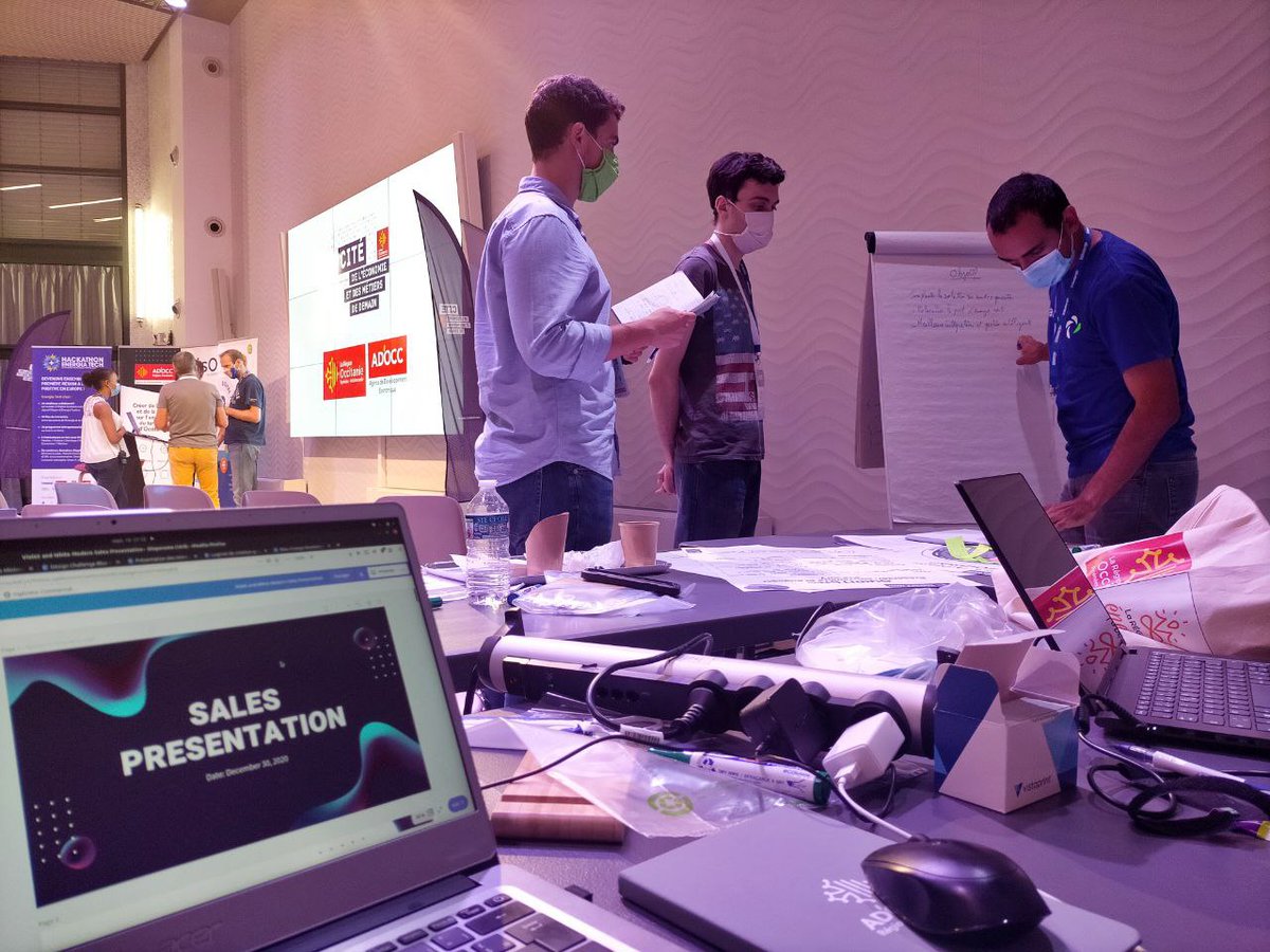 STREAMFLOW13's tweet photo. Alors, elle est où l'équipe Streamflow ?☀️🌎

Elle s'est enfermée pendant ces deux jours de soleil Montpelliérains pour participer au Hackathon #energiatech
Au programme : on développe une solution incontournable pour la gestion des ENR. Mais chut... On vous en dit plus après 😉 https://t.co/ziCusNnkra