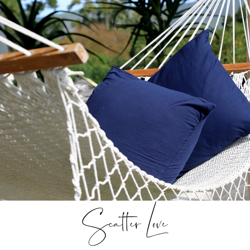 JislaaikShop's tweet photo. Perfect for spring time weather! 

These T-Shirt Bed Co scatters are amazing!

https://t.co/DaSA3vEwtw https://t.co/LLr15fMjbd
