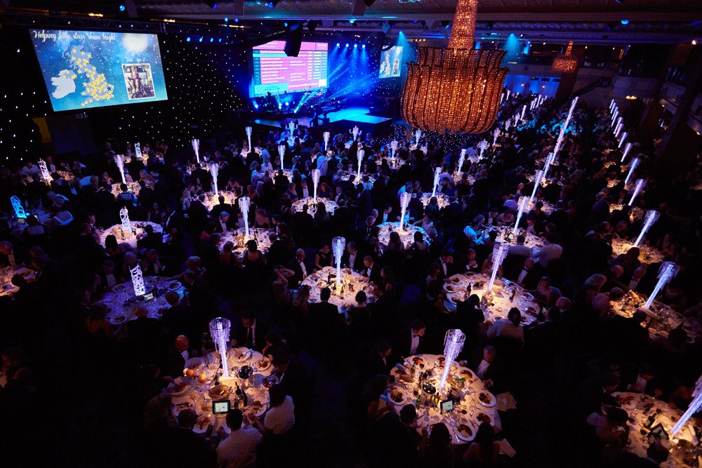 ICSLiveLtd's tweet photo. #FridayFact one of our favourite London venues is @Grosvenor_House a beautiful @Marriott property. The Great Room was outfitted as an Ice rink when the doors to the hotel first opened in 1929. Here is the room in its current glory for an #event we produced for @boparantrust https://t.co/VRrRb7vu0I