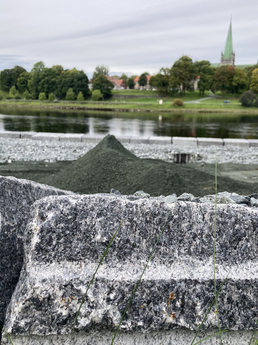 UrbangeoN's tweet photo. Nice use of #dimensionstone for #river #erosion in #trondheim along #Nidelva, #Norway #geology #nature https://t.co/k225E7xmFj