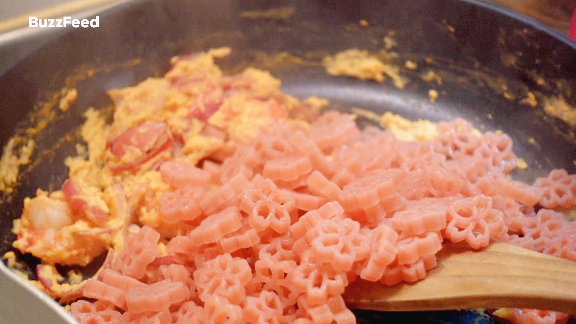 びっくりする色の料理で食卓を鮮やかにするみなさん Twitter