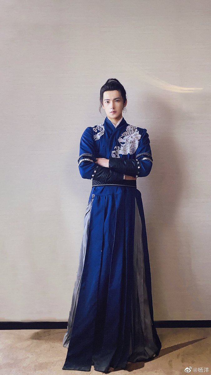 berryyangyang's tweet photo. 으아아 양양 웨이보 업!!!!!!

#양양 #杨洋 #YangYang
#元气满满的哥哥 #원기만만적가가
#TheIrresistible https://t.co/zDqePnlOrt