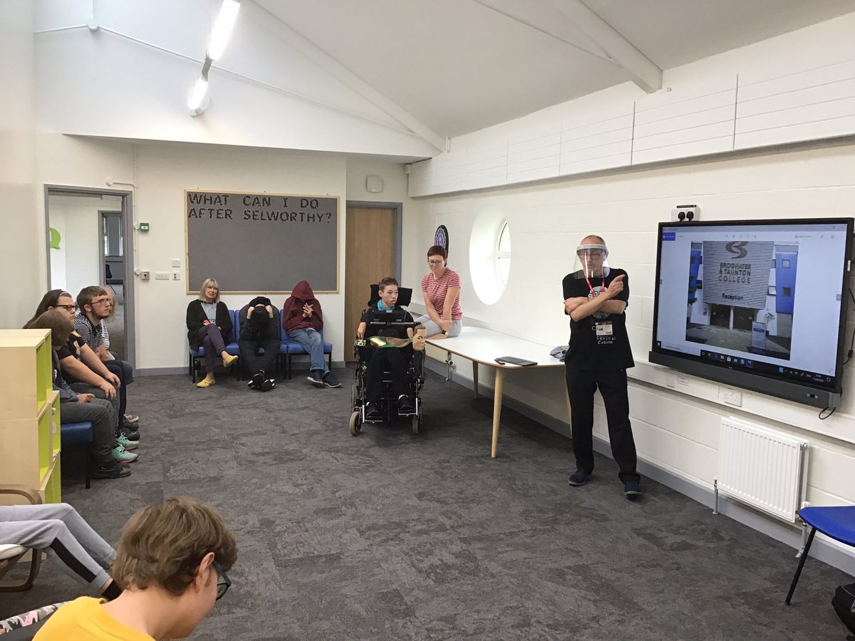 SelworthySchool's tweet photo. Sixth Form enjoyed their in school @BTC_Coll induction from the fabulous Kevin! They are all looking forward to an exciting year ahead with lots of new opportunities and challenges! off to college next week with @IanSpearman1 #collegelife #cookingwithkevin #selworthysixthform https://t.co/Cc6d242bAu