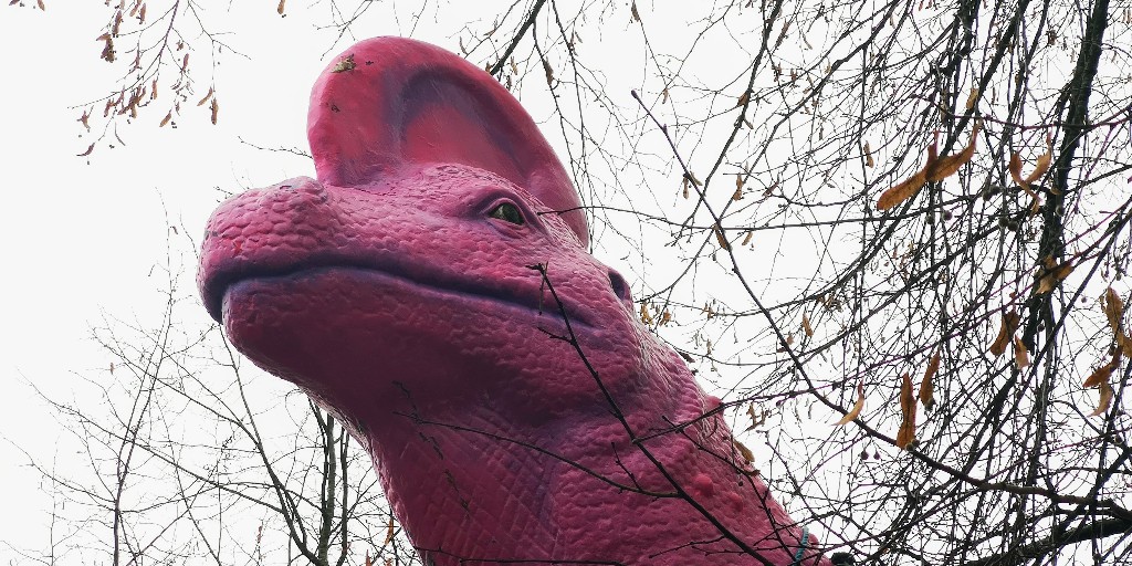 Remember <a href="/XRCardiff/">@XRCardiff</a>'s beautiful pink dinosaur? We're running a #communityart project inviting EVERYONE to design weird &amp; wonderful Guardian Creatures to watch over #Cardiff - Pinky definitely fits the bill! 

Find out more and take part here buff.ly/2PQOwz7