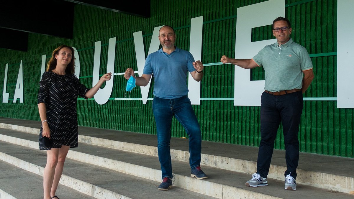 FuchsSportsfr's tweet photo. 🇧🇪 @raal_be 🤝 Fuchs Sports

♦️ Le club de #D2ACFF a choisi Fuchs Sports pour franchir un nouveau cap.

📹 Nos caméras seront installées au Stade du #Tivoli et à la Wolves Academy, le centre de formation des Loups.

#mediatisation #digitalisation #sport https://t.co/Czt96wGXUu